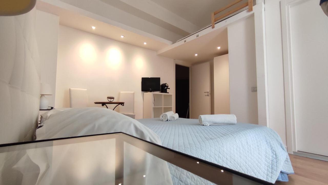 Living Cagliari Marina Bed and Breakfast Εξωτερικό φωτογραφία