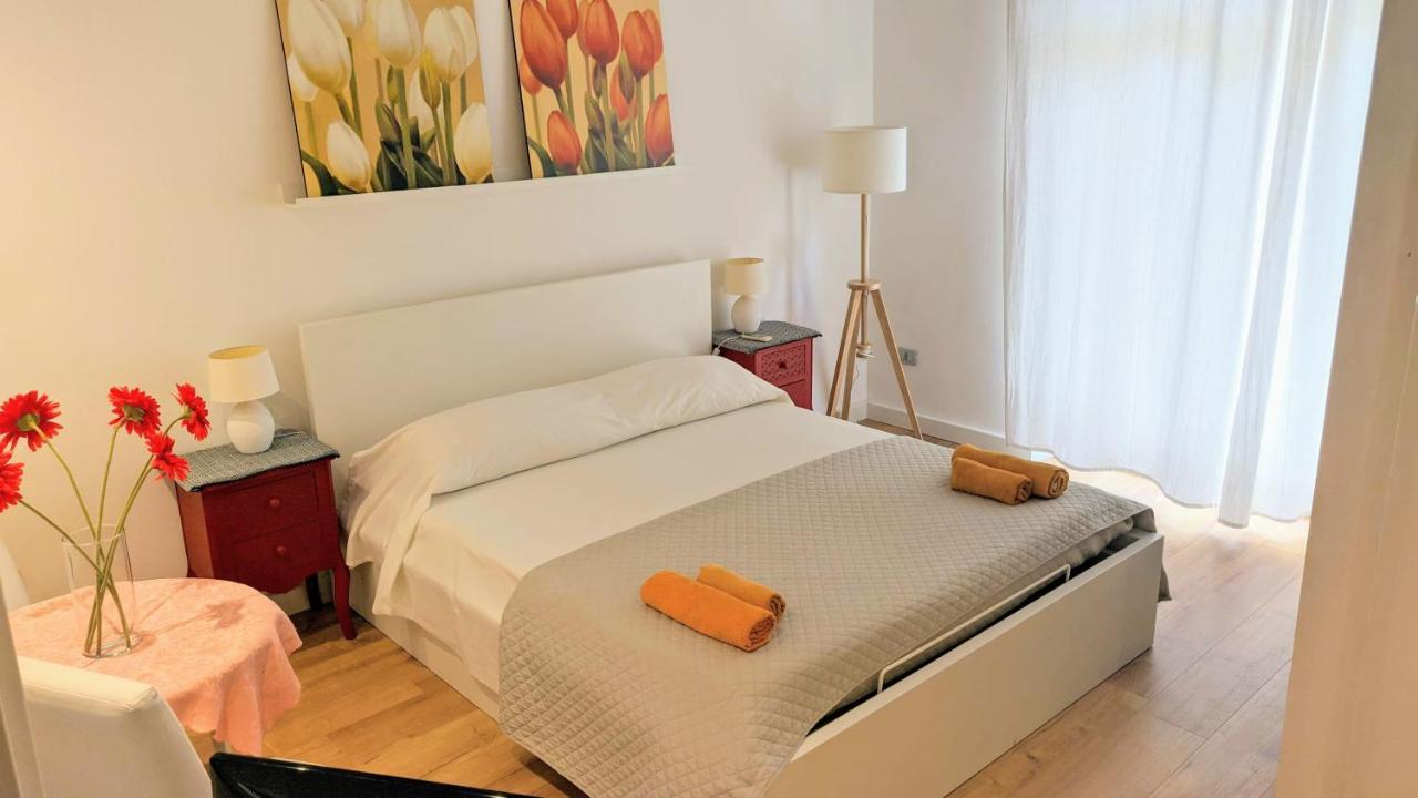Living Cagliari Marina Bed and Breakfast Εξωτερικό φωτογραφία