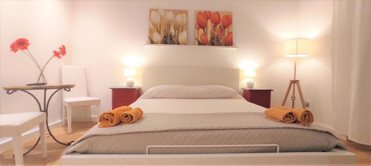 Living Cagliari Marina Bed and Breakfast Εξωτερικό φωτογραφία